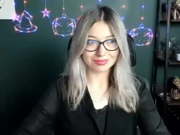 Heidi_pleasure  live sex cam