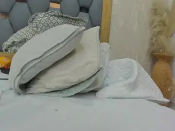 Juliette_pretty_  live sex cam