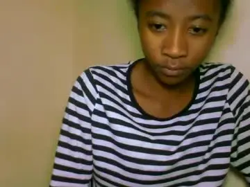 Milennah  live sex cam