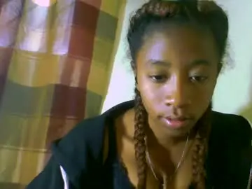 Milennah  live sex cam