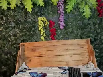 Nina_moon__  live sex cam