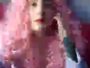 Squirtyskitzo  live sex cam