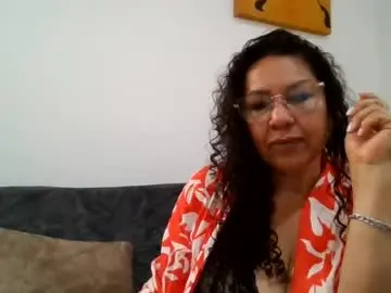 Tatiana_80  live sex cam