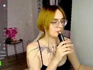 Arcticivy  live sex cam