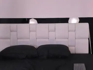 Avy_rose_  live sex cam