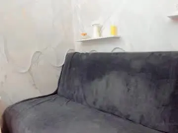 Briellesummer  live sex cam