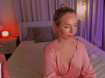 Bubbling_crush  live sex cam