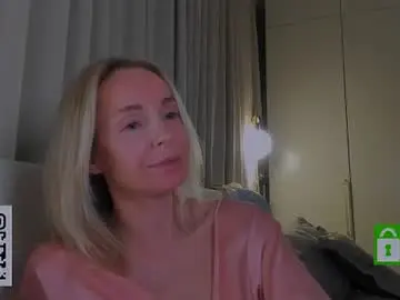 Bubbling_crush  live sex cam
