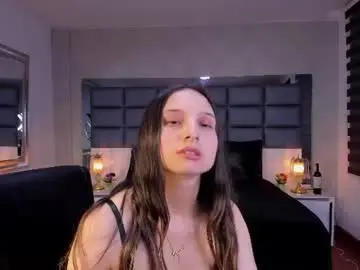 Emilia_jonnes  live sex cam