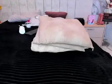 Kiana_cream  live sex cam