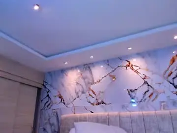 Kiana_cream  live sex cam