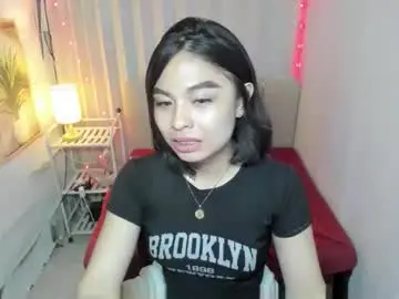 Mistressaki  live sex cam