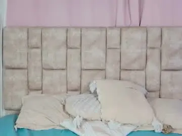 Nanymatrioska  live sex cam