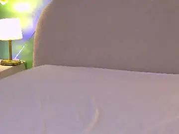 Naomigolds  live sex cam