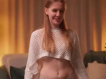 Ooopsnaked  live sex cam