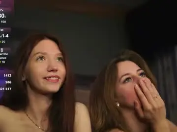 Plump_bums  live sex cam