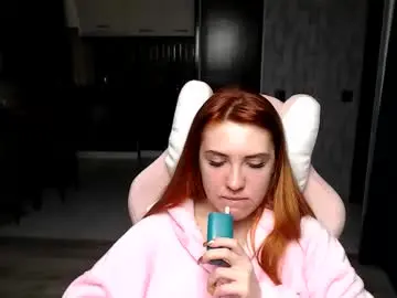 Reginasmilee  live sex cam