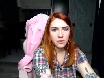 Reginasmilee  live sex cam