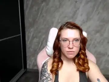 Reginasmilee  live sex cam