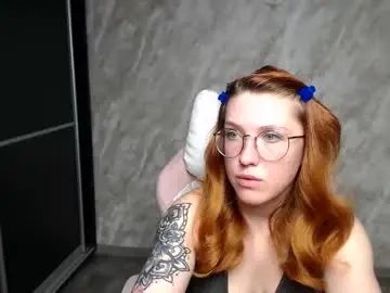 Reginasmilee  live sex cam