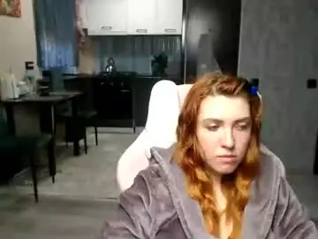 Reginasmilee  live sex cam