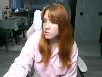 Reginasmilee  live sex cam