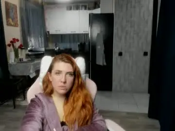 Reginasmilee  live sex cam