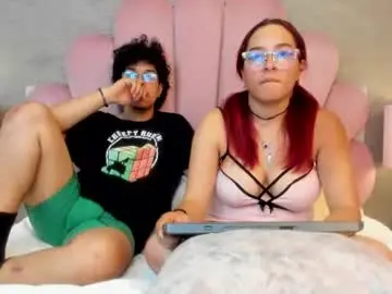 Serenanox  live sex cam