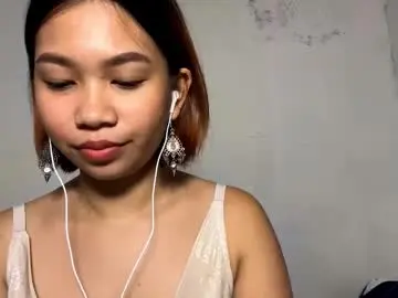 Zinahiga  live sex cam