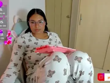 Ashleygzles  live sex cam