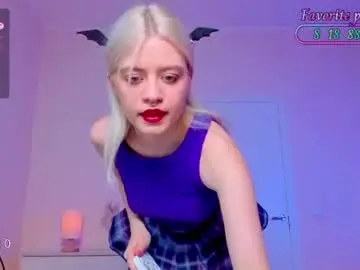Blush_im_crush  live sex cam