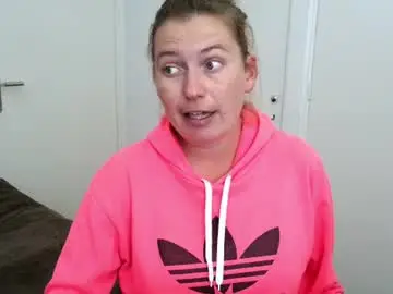 Clittytastic  live sex cam