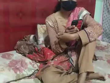 Desirashu  live sex cam