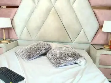 Elizabeth_bloomm  live sex cam