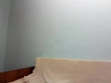 Emmarose699  live sex cam