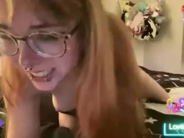 Glitchy_witchy  live sex cam