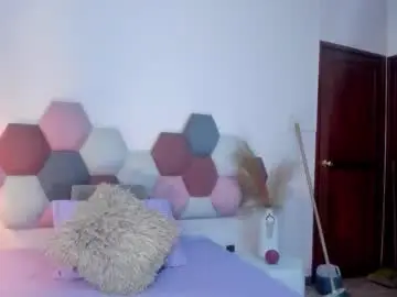 Laragoldd  live sex cam