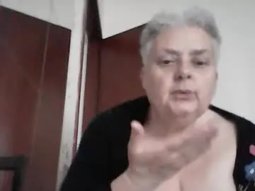 Marilu64  live sex cam