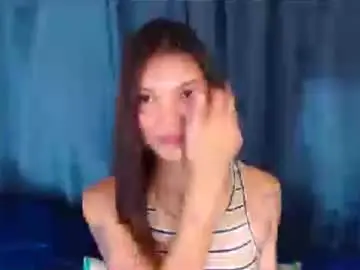 Pussywetandwild  live sex cam