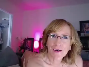 Summerknightzzz  live sex cam