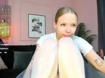 Sweet_lucile  live sex cam