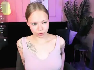 Sweet_lucile  live sex cam