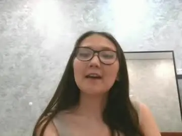 Yangstauch  live sex cam