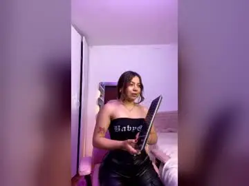 Amicuper  live sex cam