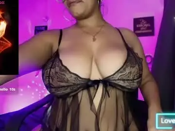 Kiaravelvet_  live sex cam