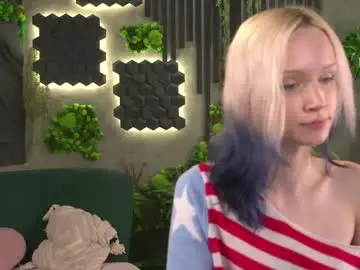 Lizzofkiss  live sex cam