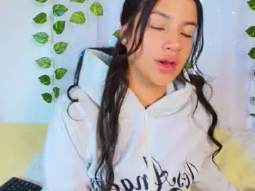 Lucia_sweeet  live sex cam