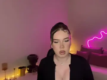 Mistress_of_hearts  live sex cam