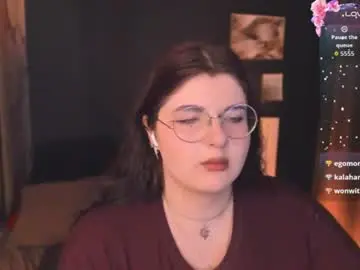Moonshinesiena  live sex cam