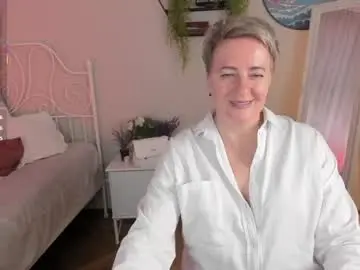 Nika_smit  live sex cam